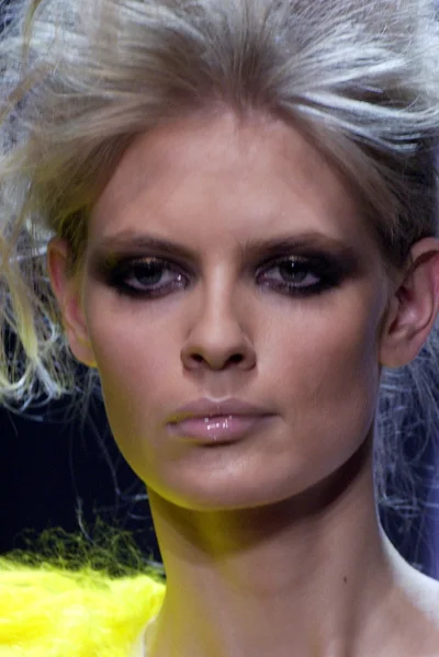 Look 12